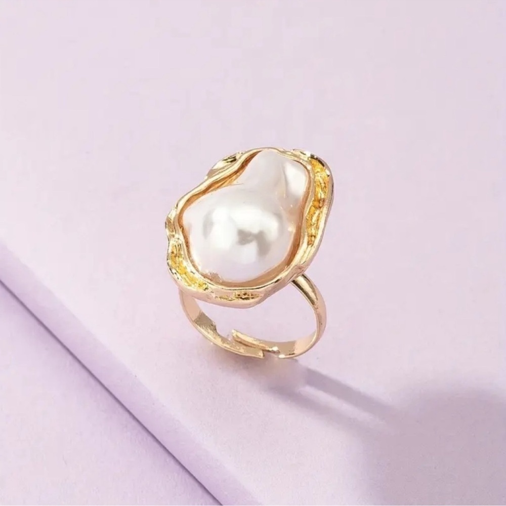NEW ! Elegant Adjustable Pearl Ring. Statement Ring. Luxury Ring 💍  (A2-83) - Picture 6 of 9